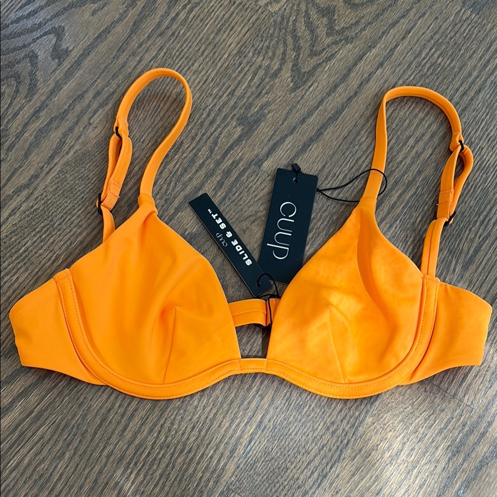 CUUP bikini top